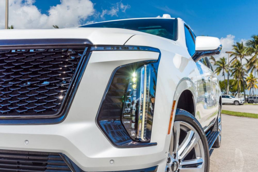 В нашем флоте появился Cadillac Escalade ESV 600 2026 года!